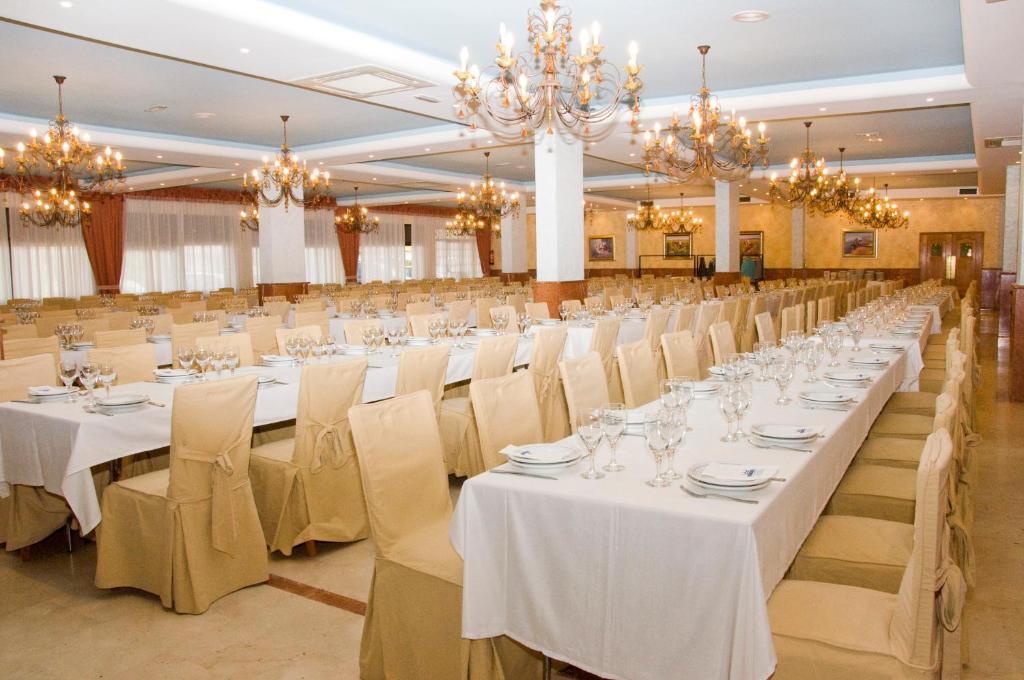 Hotel Restaurante San Roque Medina del Campo Εξωτερικό φωτογραφία