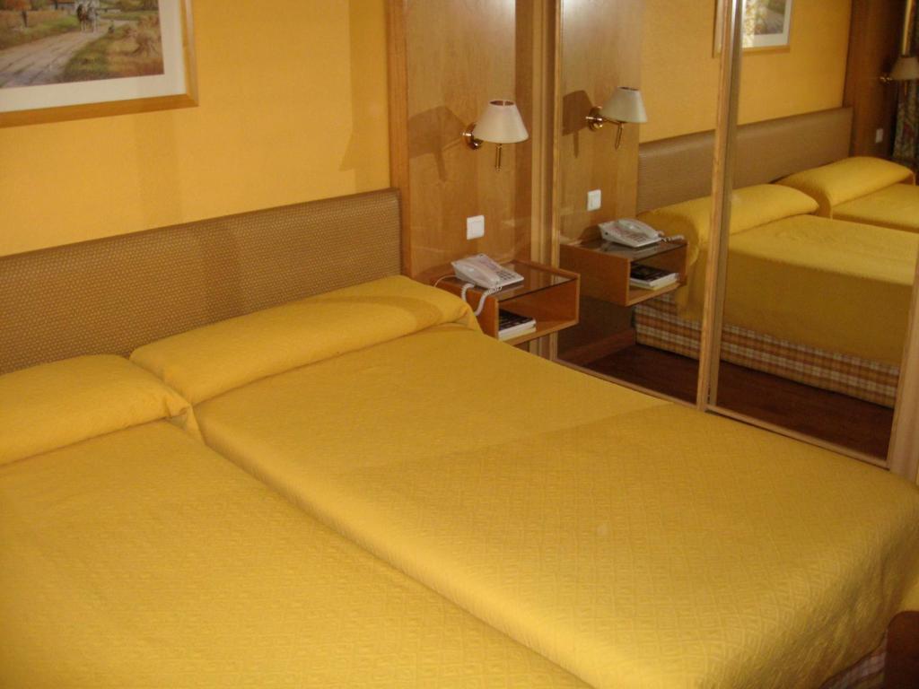 Hotel Restaurante San Roque Medina del Campo Δωμάτιο φωτογραφία