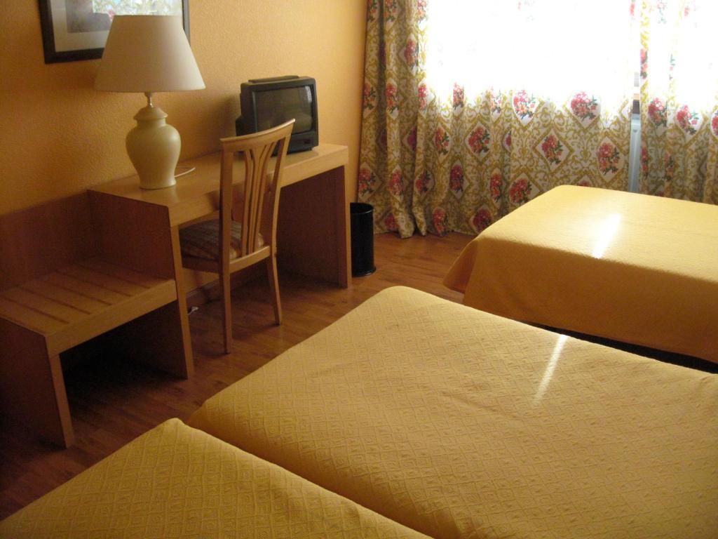 Hotel Restaurante San Roque Medina del Campo Δωμάτιο φωτογραφία
